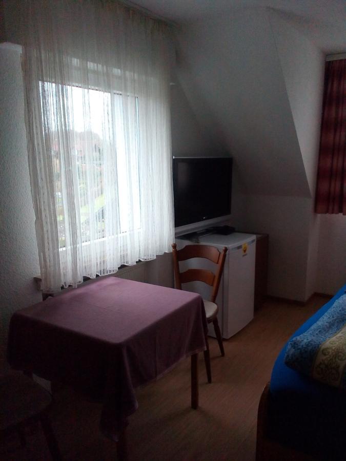 Monteurhotel Garni Alter Olper Hof Lindlar Exterior photo